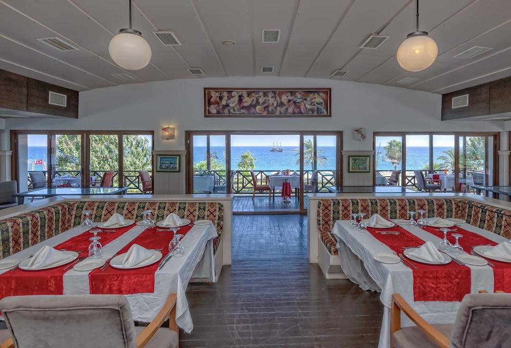 Labada Beach Hotel Çamyuva Kültér fotó