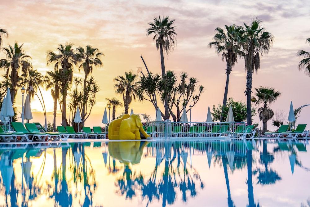 Labada Beach Hotel Çamyuva Kültér fotó