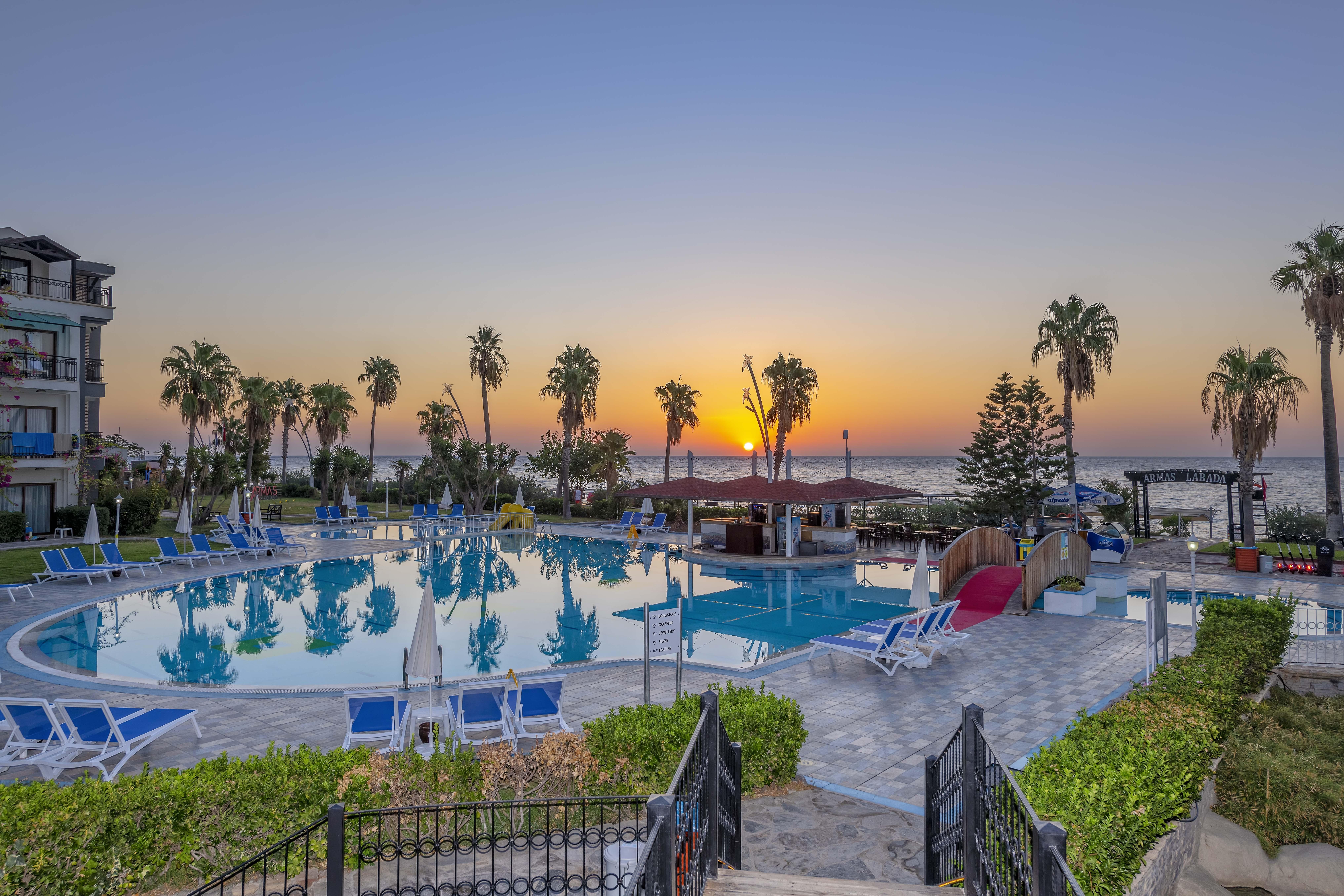 Labada Beach Hotel Çamyuva Kültér fotó